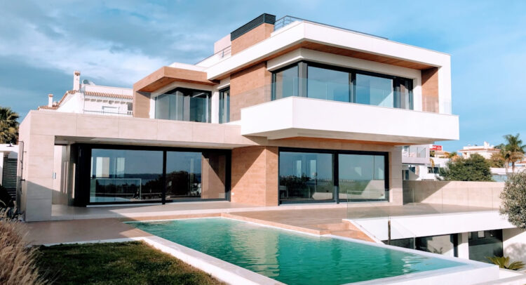 Czy gotowe domy modułowe nadają się na wąską działkę? Sprawdziliśmy możliwości!